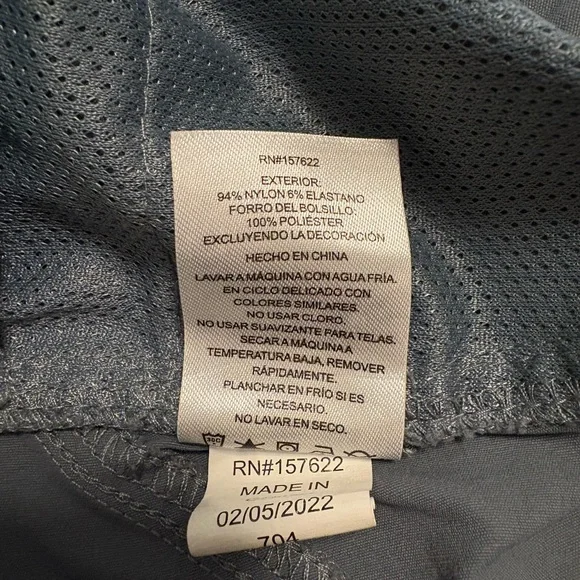 Eddie Bauer Women’s Cargo Shorts - Picture 7 of 9